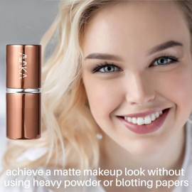 AVAKA’S OIL ABSORBING VOLCANIC FACE ROLLER