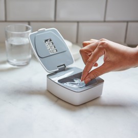 Dazzlepro Clean Case UV Dental Sanitizer