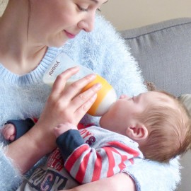 yoomi Feeding System - Self-Warming Bottle